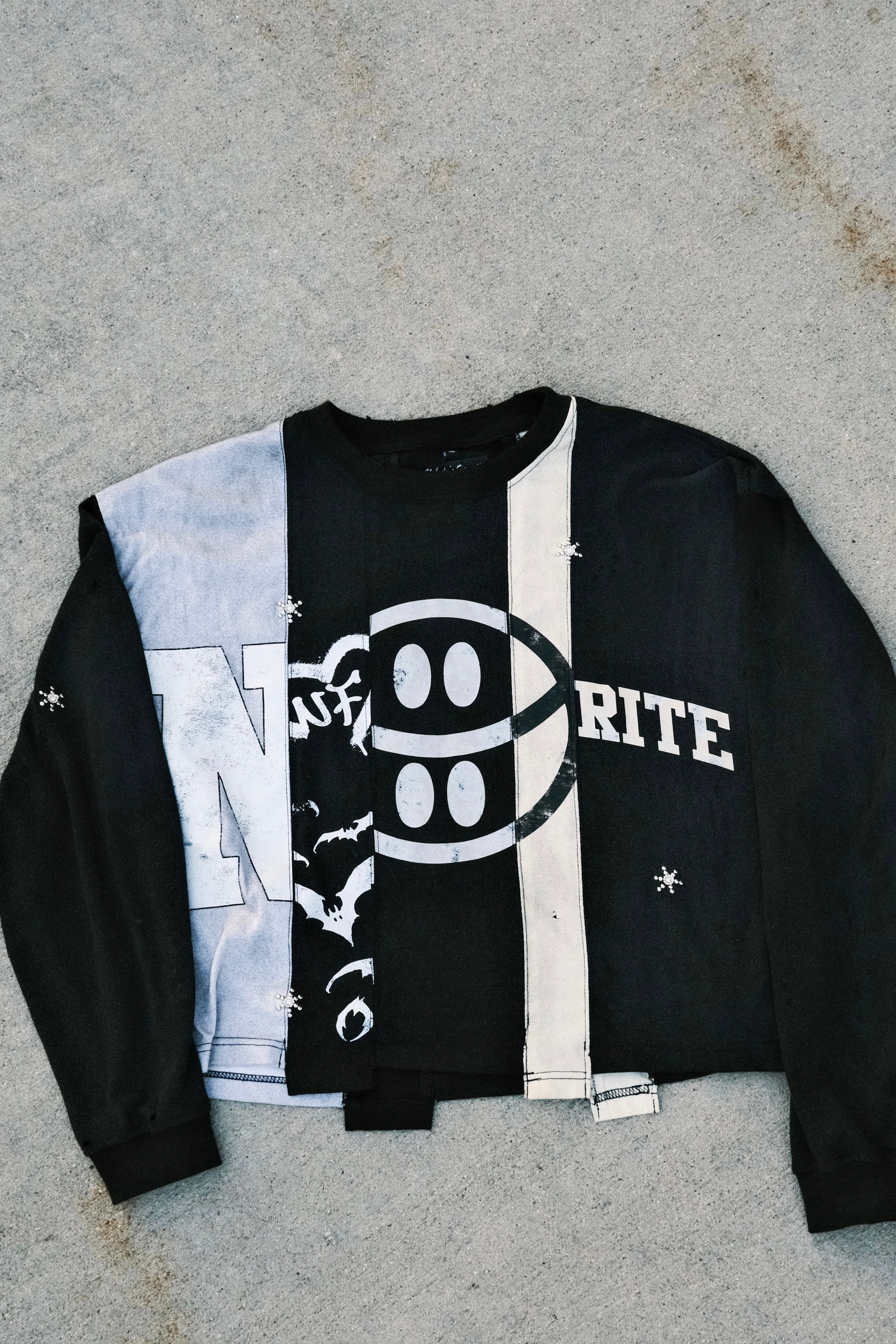 Fragmented long sleeve